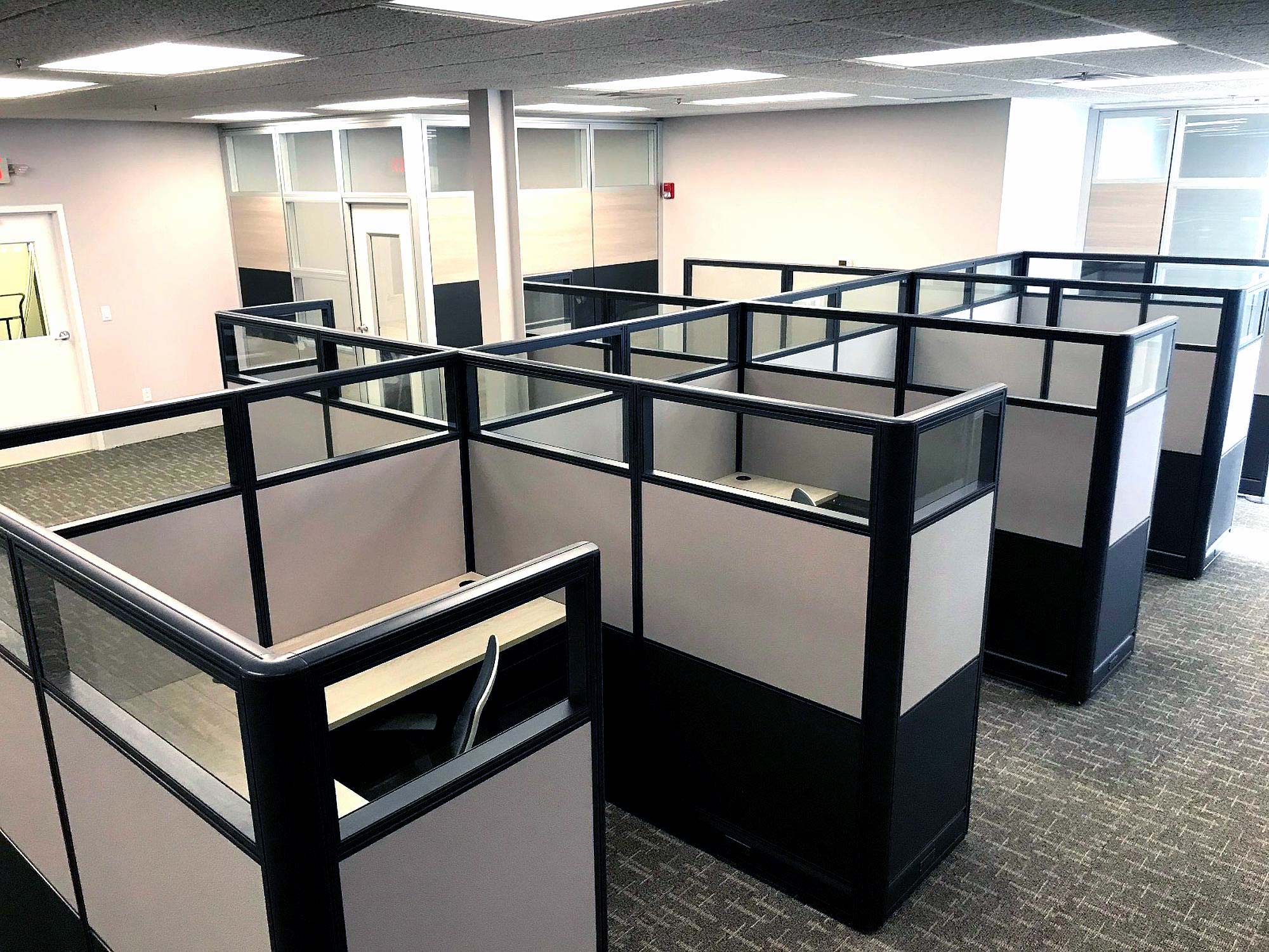 6x6_cubicles_gray_and_silver_modern