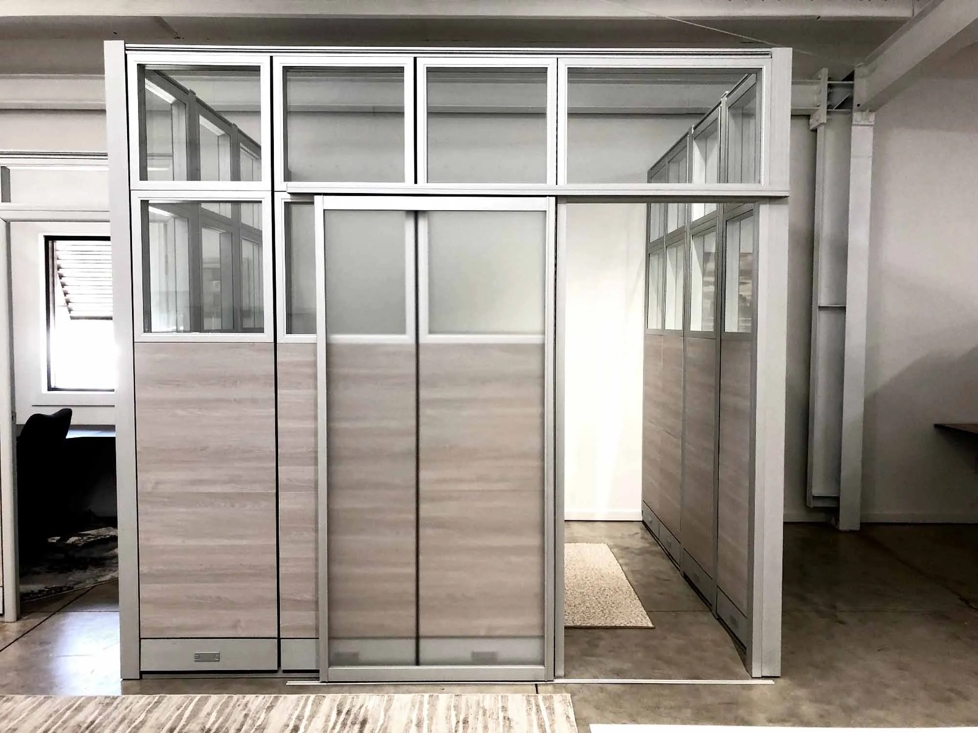 processed_9_ft._high_cubicle_with_slididng_door