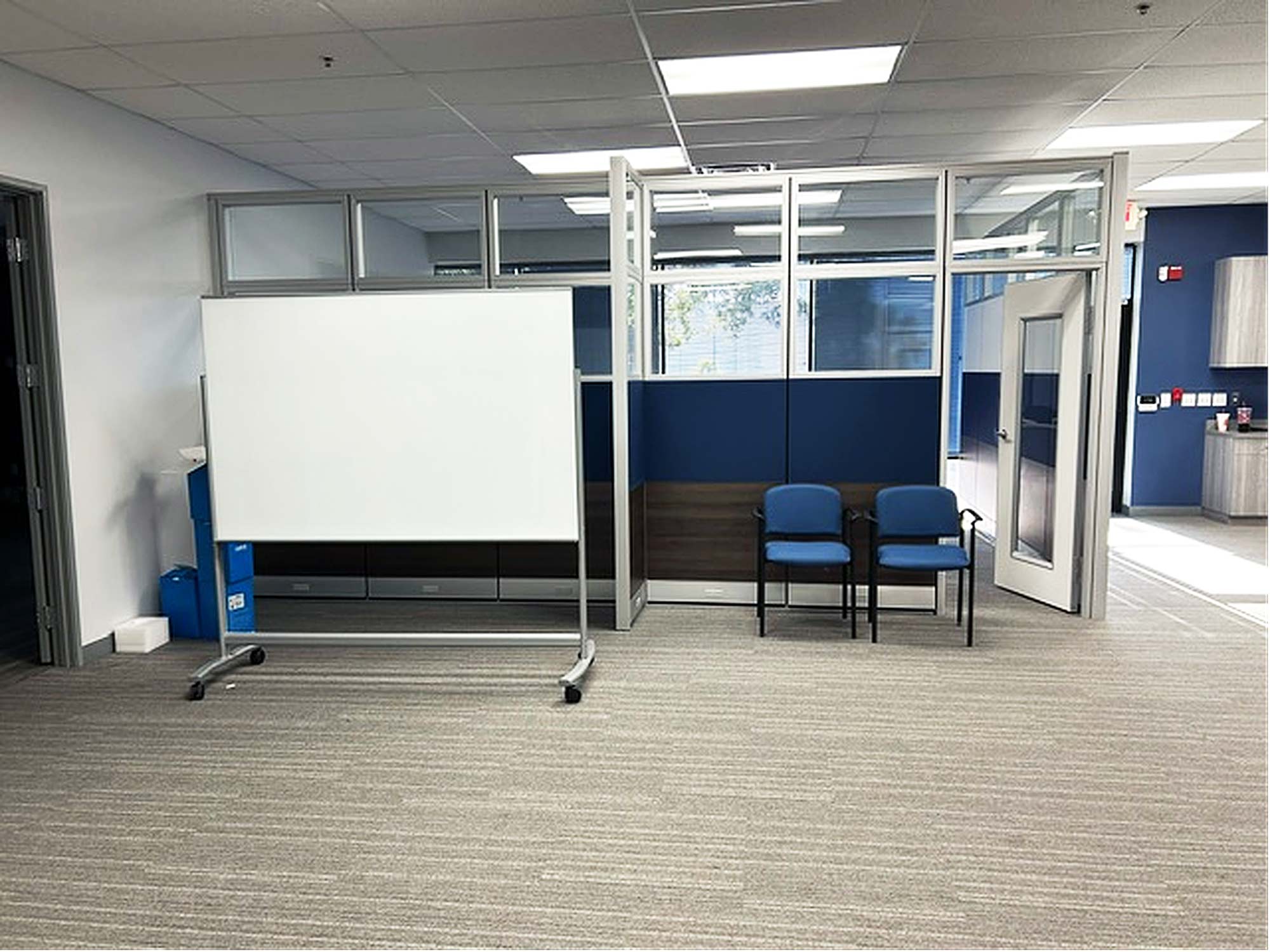 Sapphire-Modular-Offices-with-Marker-Board