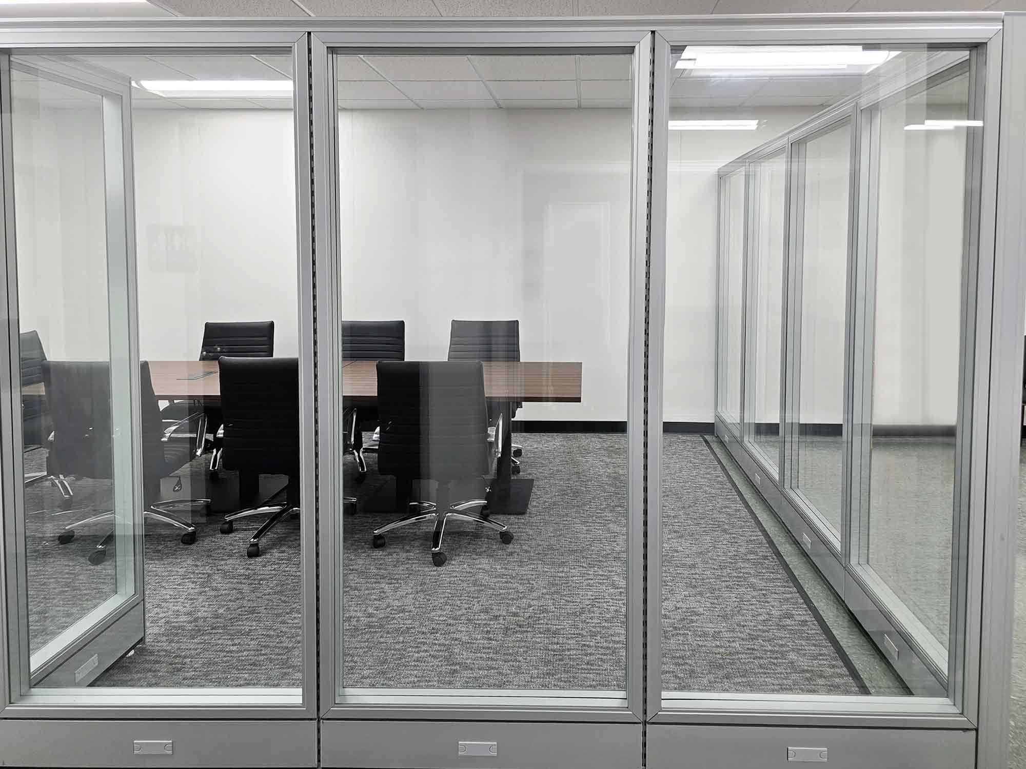 sapphire-wall-system-LightGauge-Installation-conference-room-profile