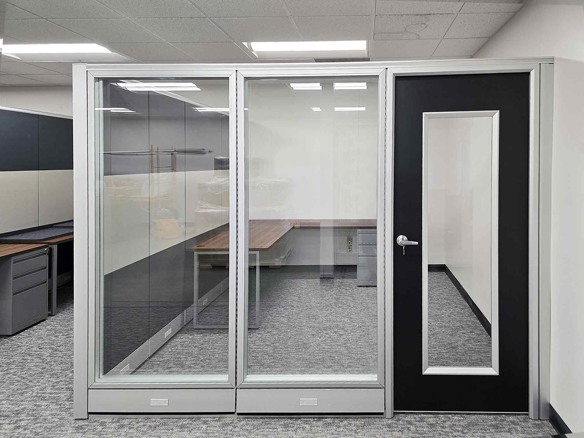sapphire-wall-system-LightGauge-Installation-office-walls-with-desk